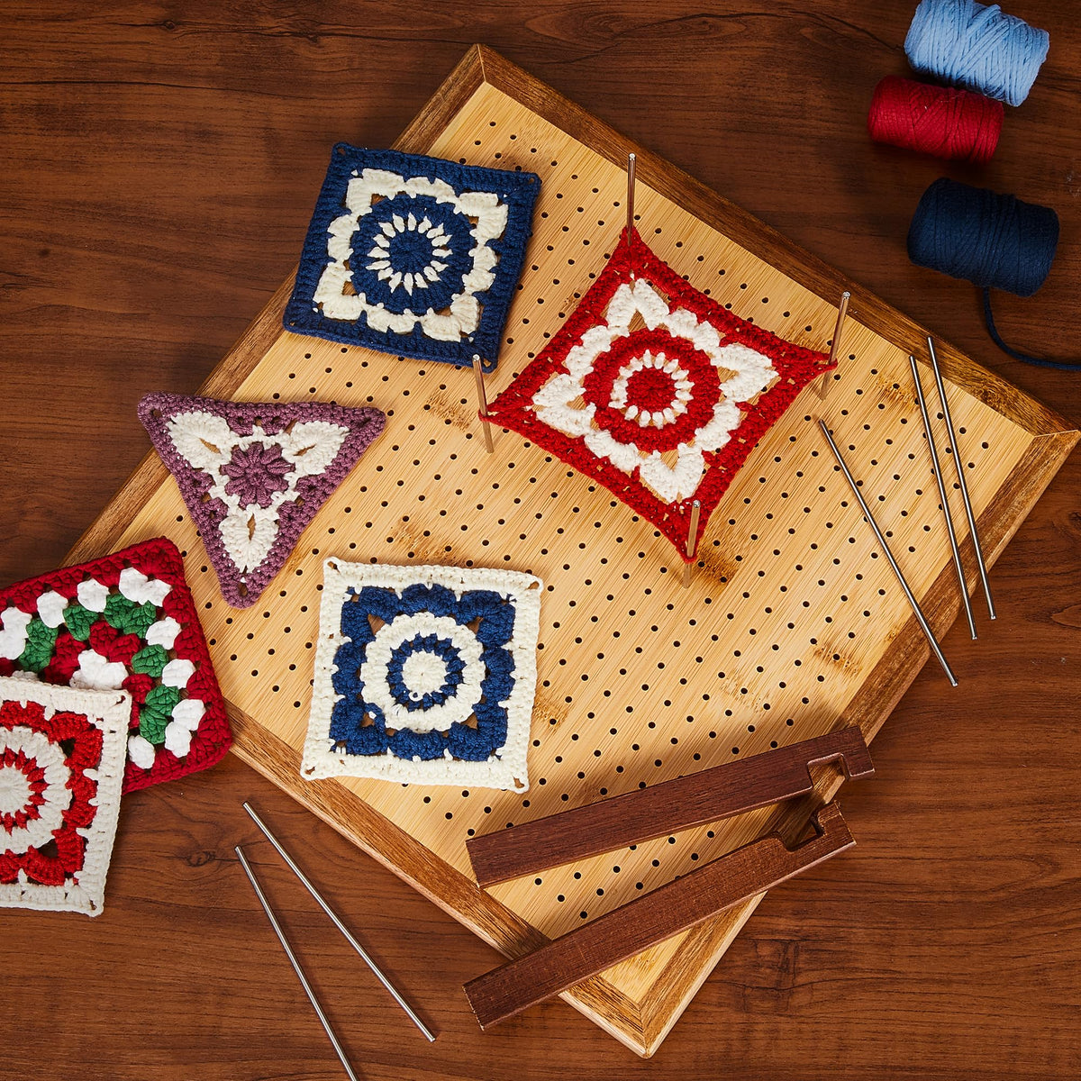 13-Inch Crochet Blocking Board with 25 Pegs & Felt Bag